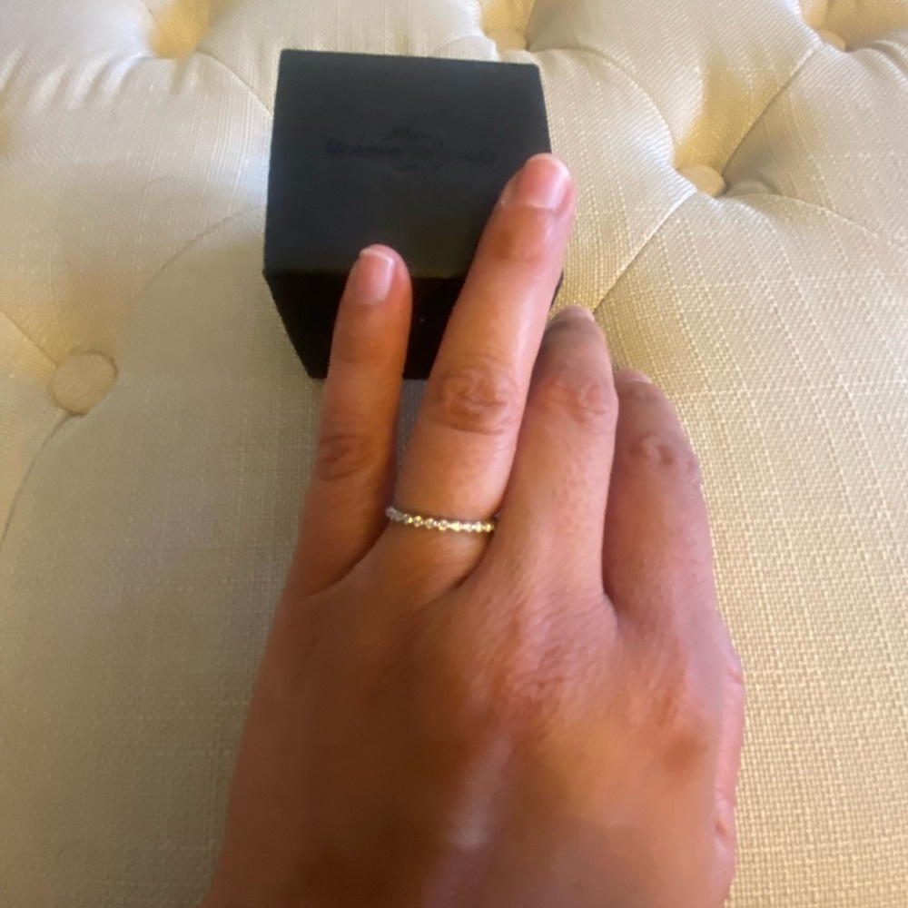 Robbins Brothers beautiful eternity wedding band